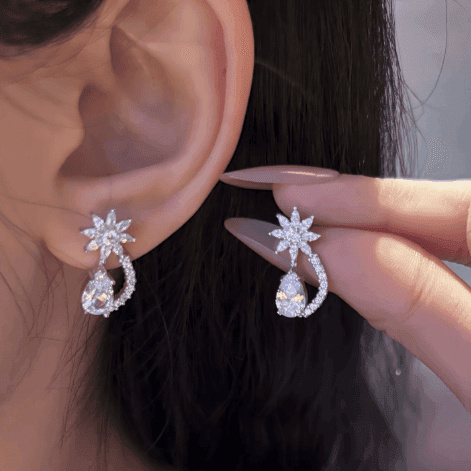 Floral Pear Drop Earrings - LEONREN Jewelry