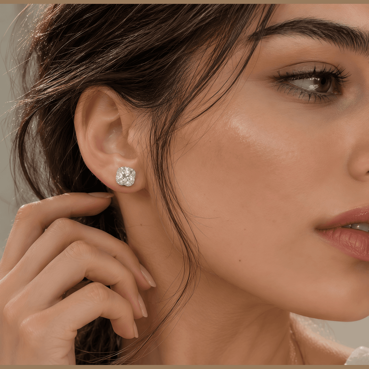 Lucky Clover Moissanite Studs - LEONREN Jewelry