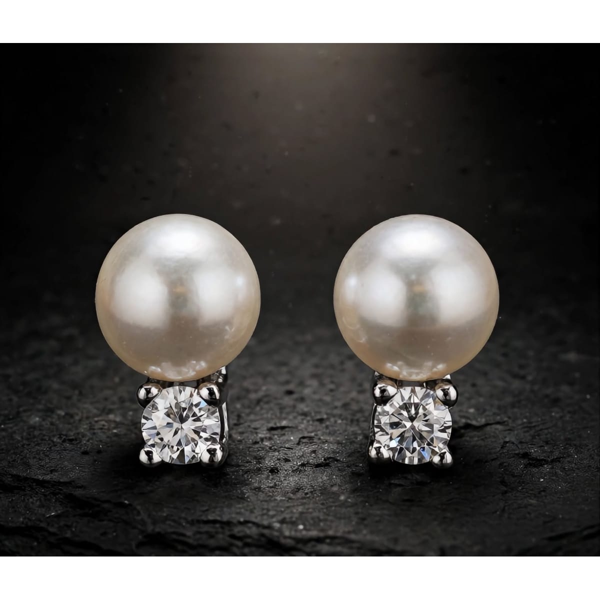 Luna Hug Shell Pearl & Moissanite Studs - LEONREN Jewelry