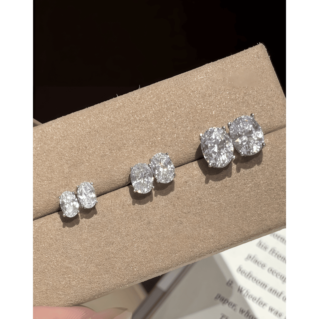 Smile Oval Moissanite Studs - LEONREN Jewelry